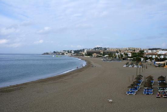 Precioso Apartamento Junto A Playa Y Con Piscina. Apartment Malaga Luaran gambar