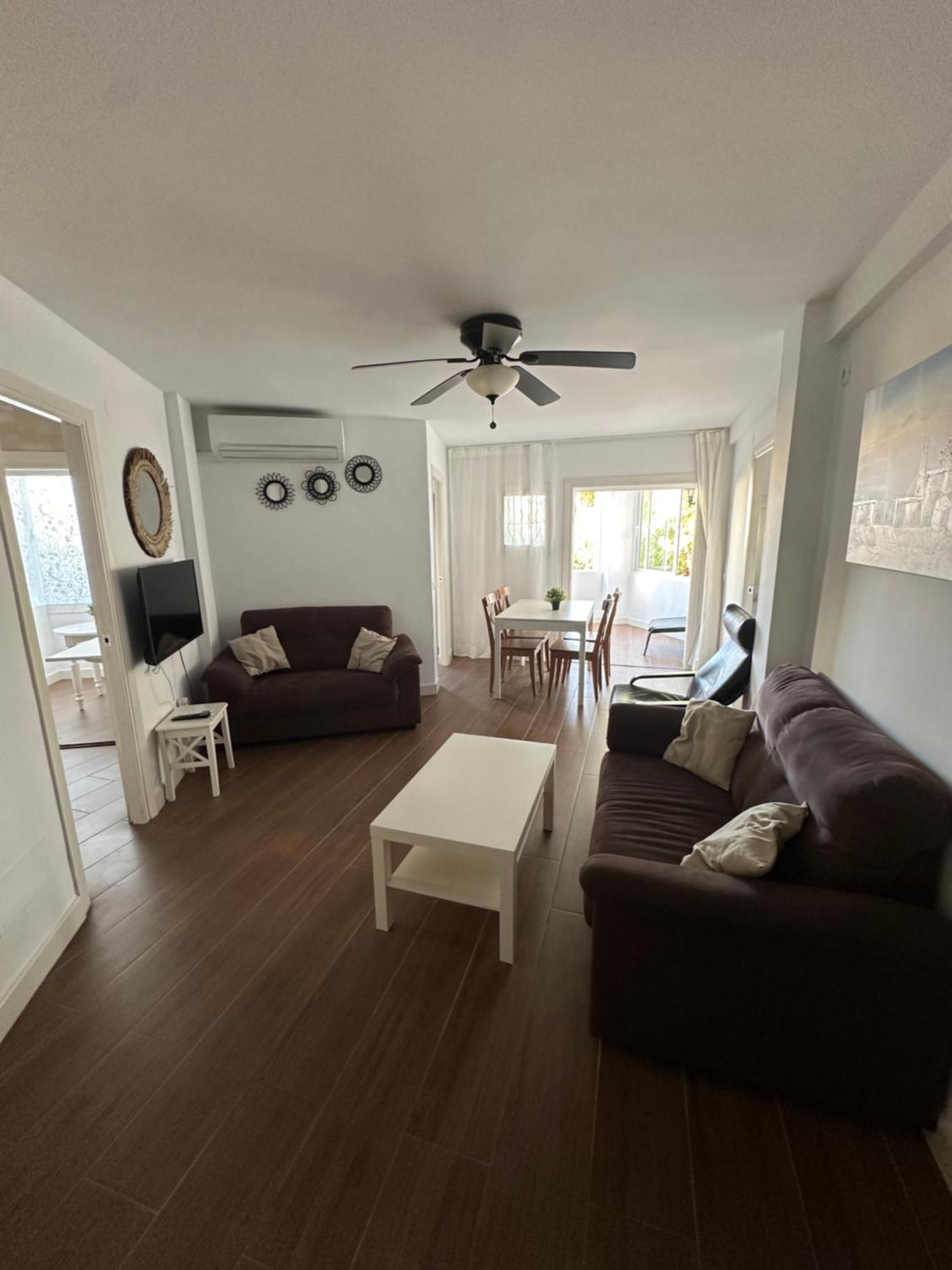 Precioso Apartamento Junto A Playa Y Con Piscina. Apartment Malaga Luaran gambar