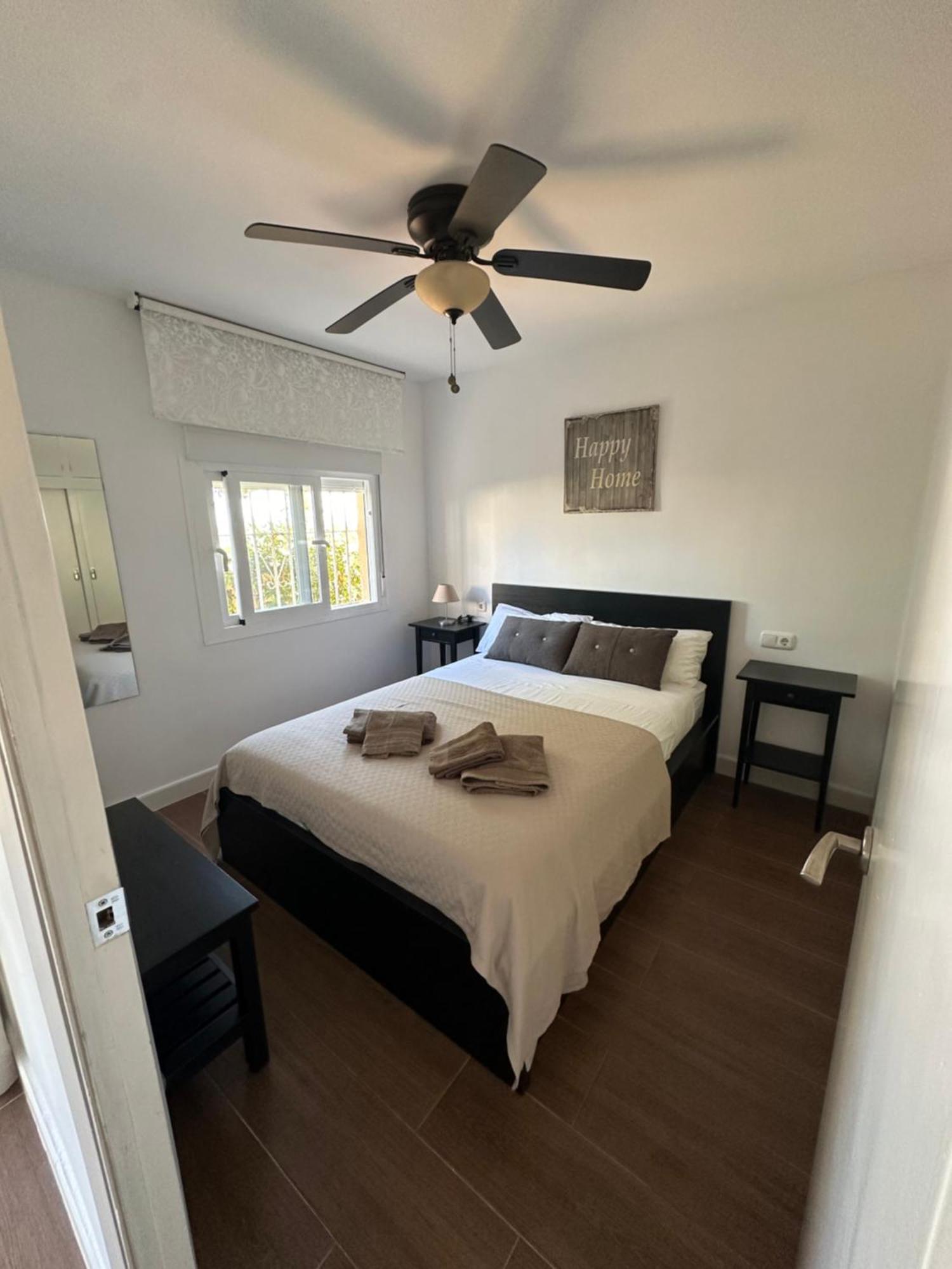 Precioso Apartamento Junto A Playa Y Con Piscina. Apartment Malaga Luaran gambar